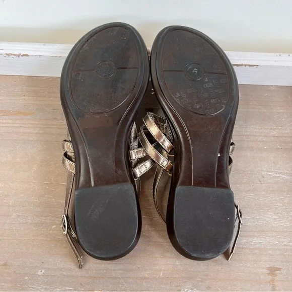 Italian Shoemaker Made In Italy Women’s Leather Studded Sandals Sz 9 - Picture 6 of 7